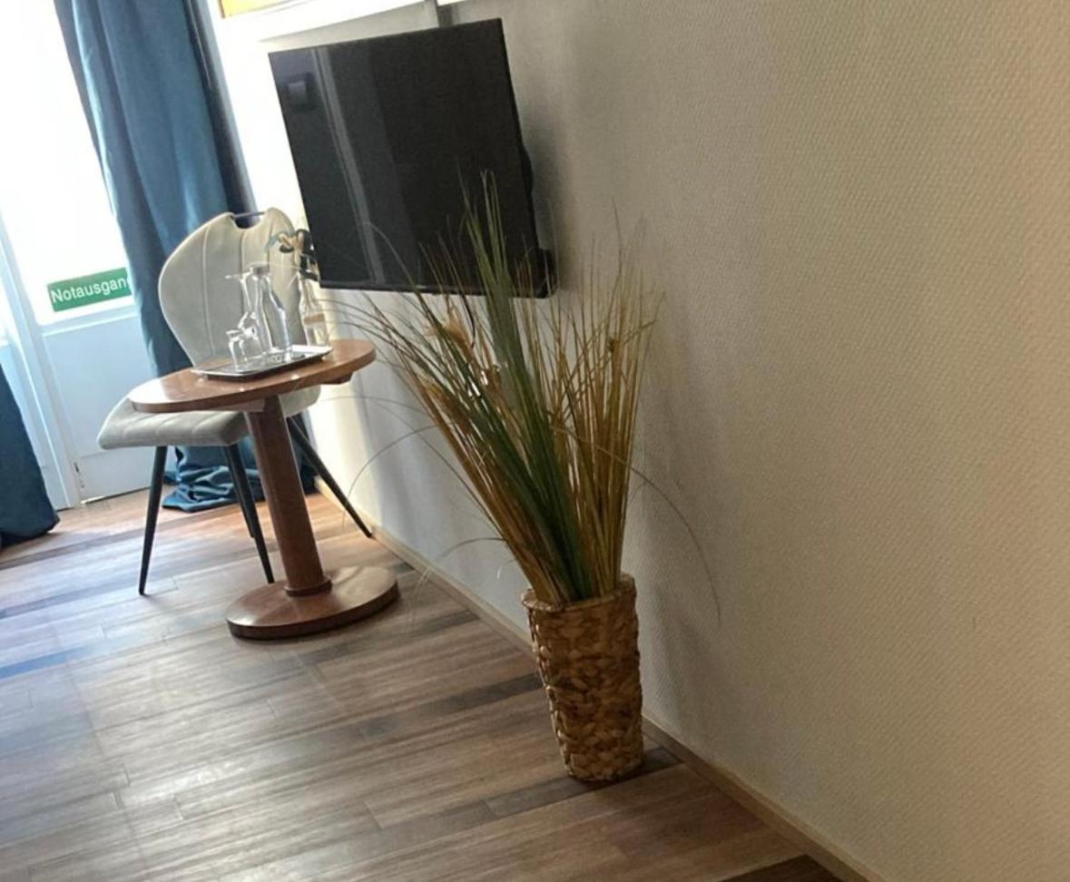 Stilbruch Glueckstadt Luaran gambar